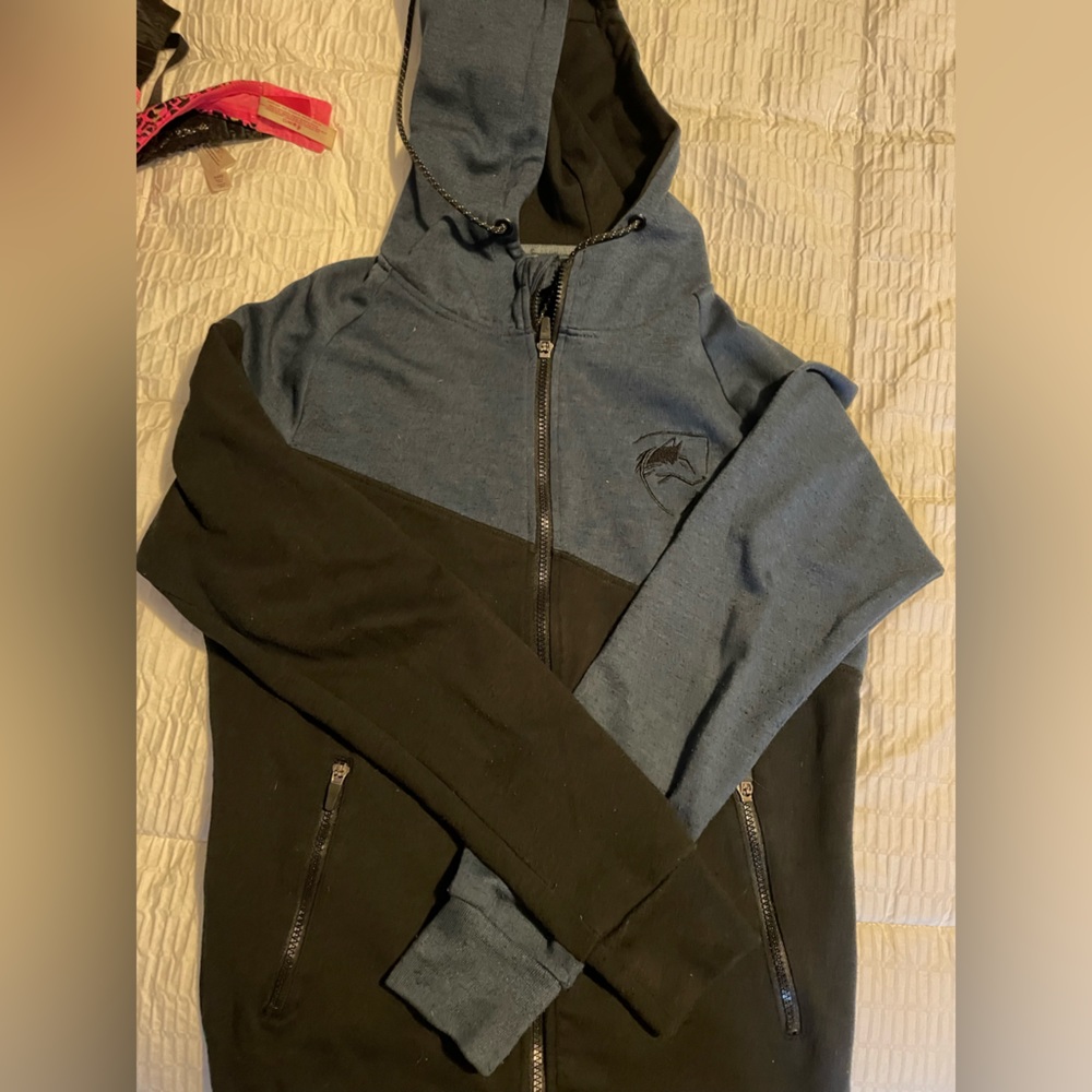Alphalete zip up sweatshirt